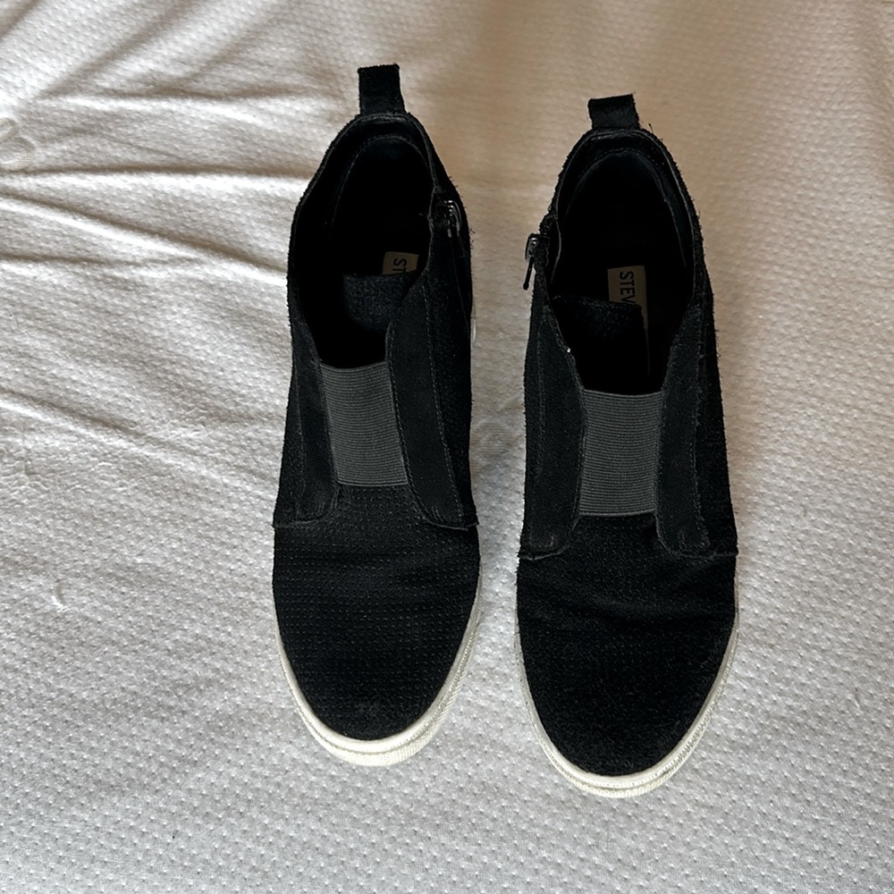 The Wavery wedge sneaker from Steve Madden 8.5